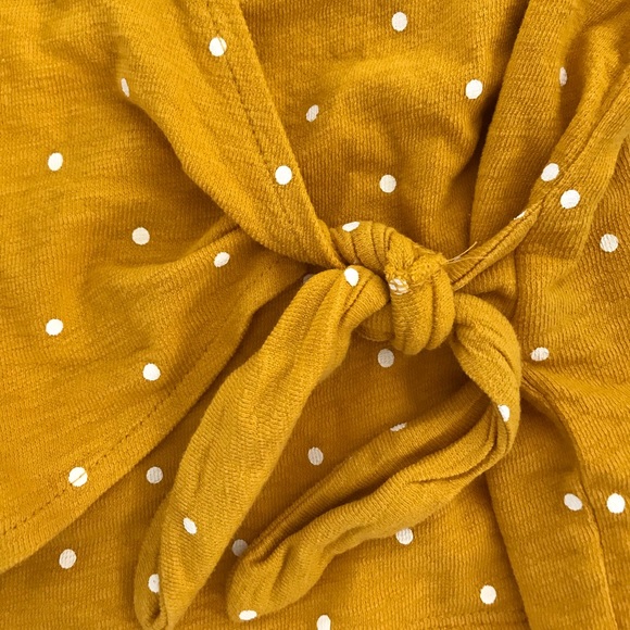 🪴 Old Navy Side Tie Wrap Polka Dot Top - Picture 3 of 5